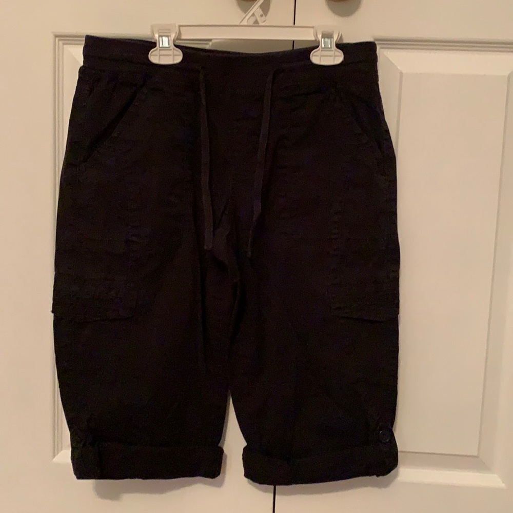 Women’s convertible Bermuda Shorts/Capri